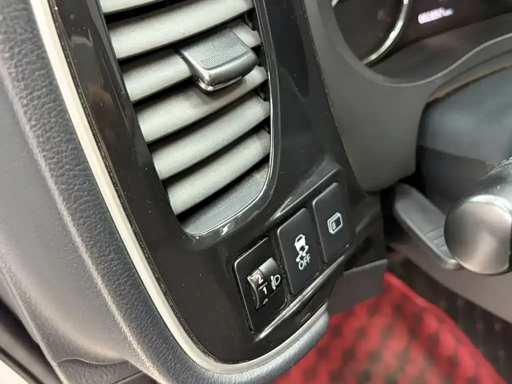 Mitsubishi Outlander 2021 — фото 15