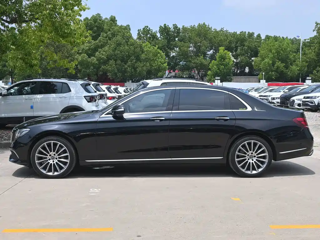 Mercedes-Benz E-Class 2017