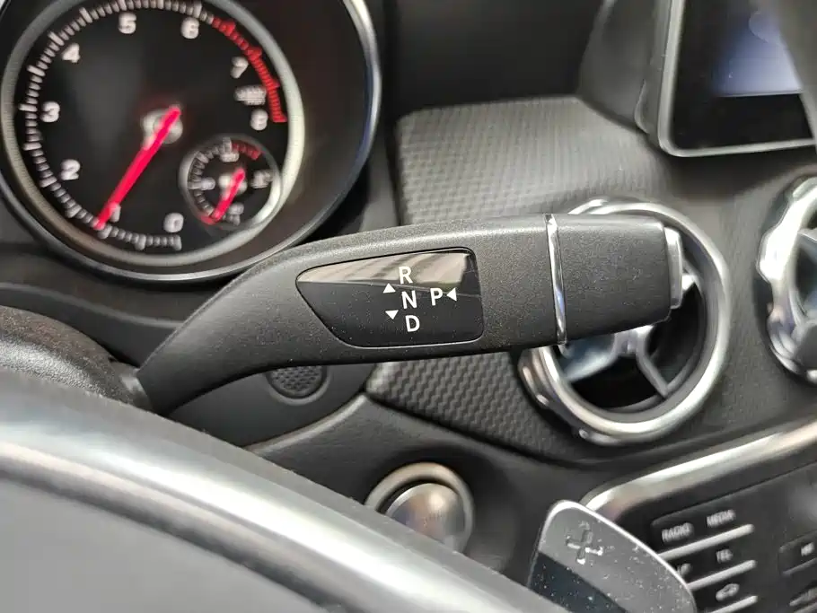 Mercedes-Benz GLA 2019 — фото 16