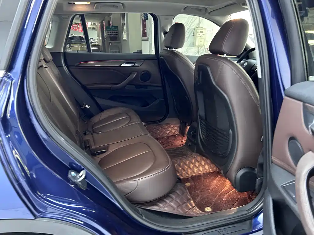 BMW X1 2018 — фото 11