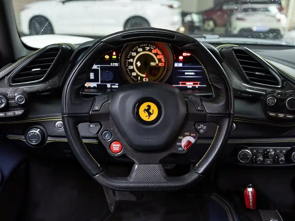 Ferrari 488 2019 — фото 16