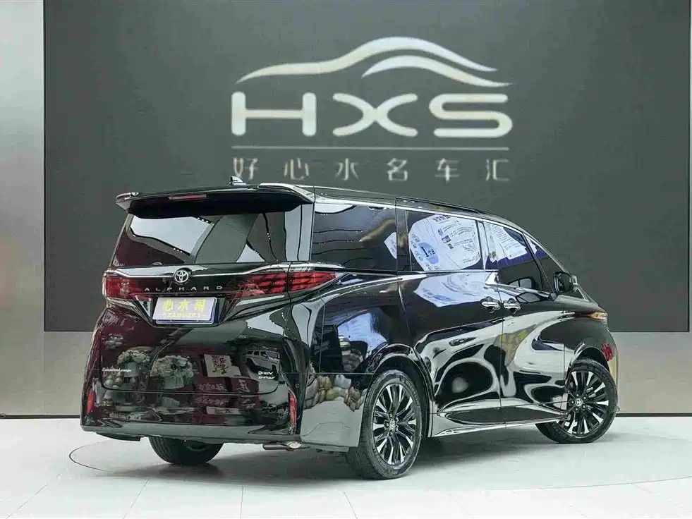 Toyota Alphard 2025 — фото 4