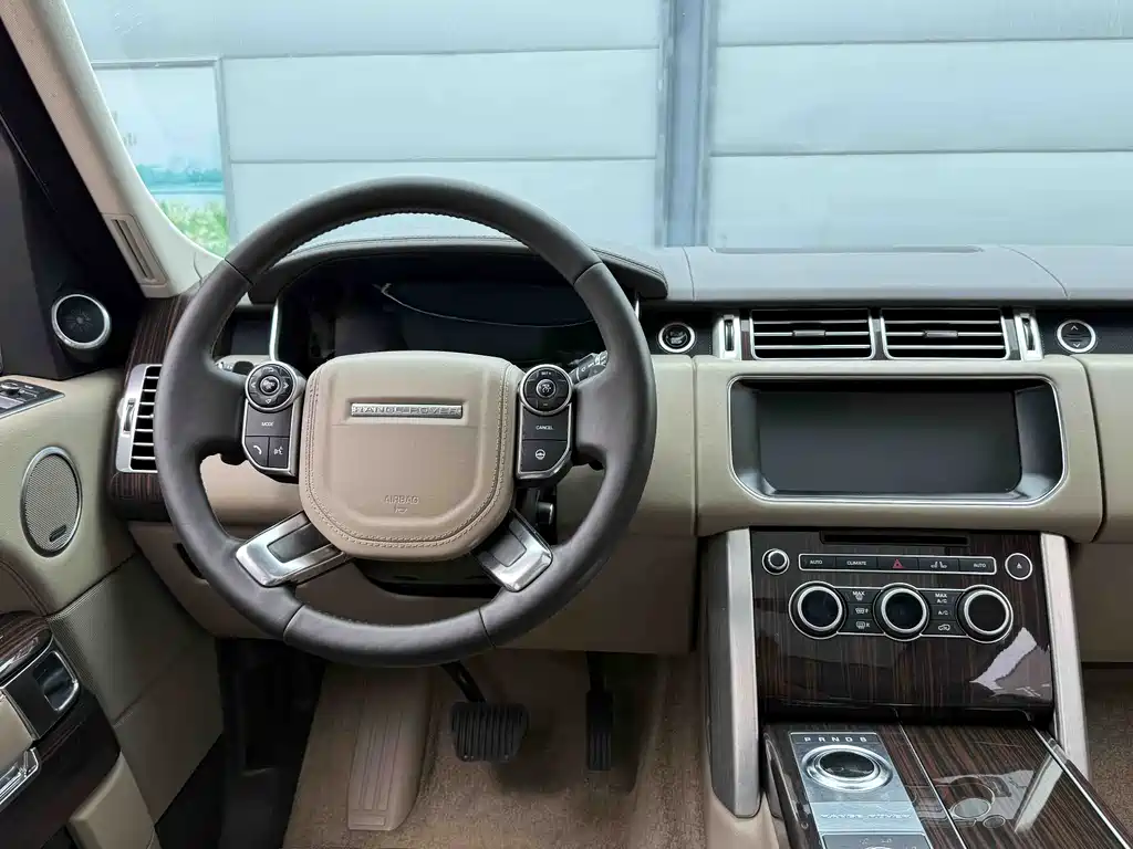 Land Rover Range Rover 2018 — фото 9