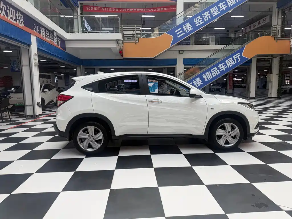 Honda Vezel 2022 — фото 4