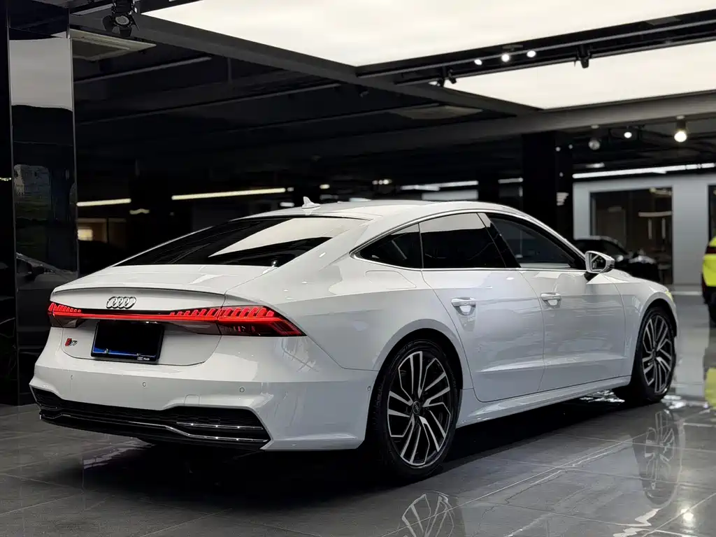 Audi A7 2024 — фото 6