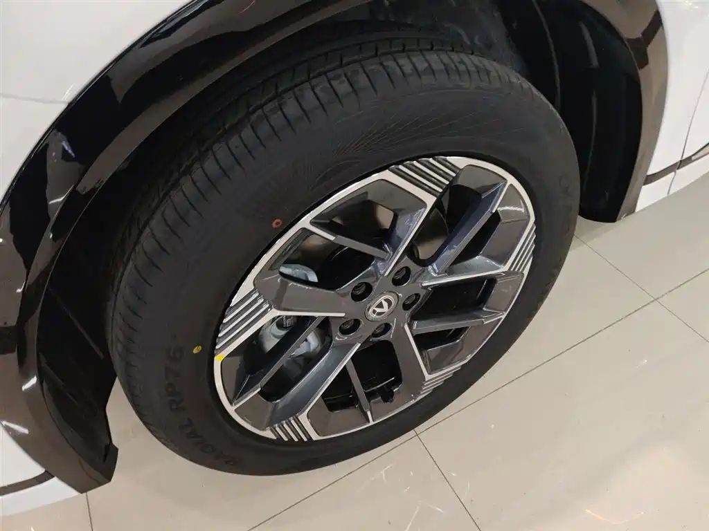 Changan CS75 PLUS 2026 — фото 23