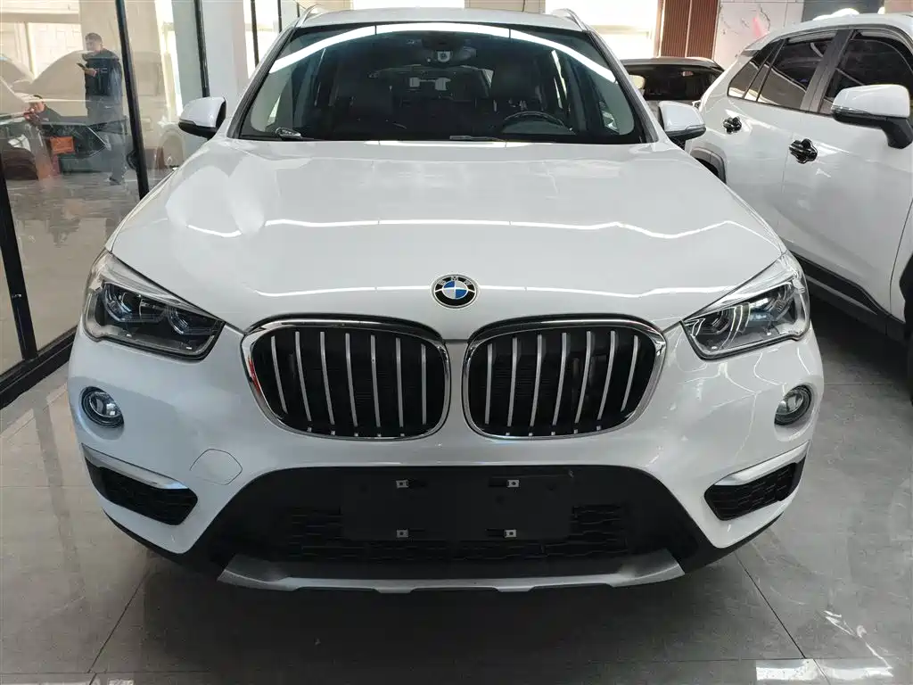 BMW X1 2017 — фото 3