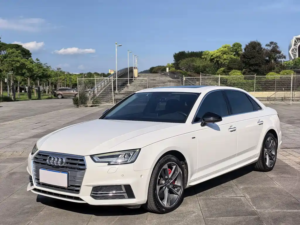 Audi A4L 2018
