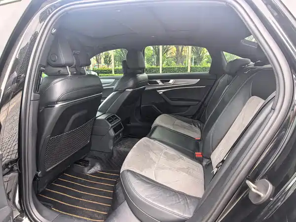 Audi A6L 2023