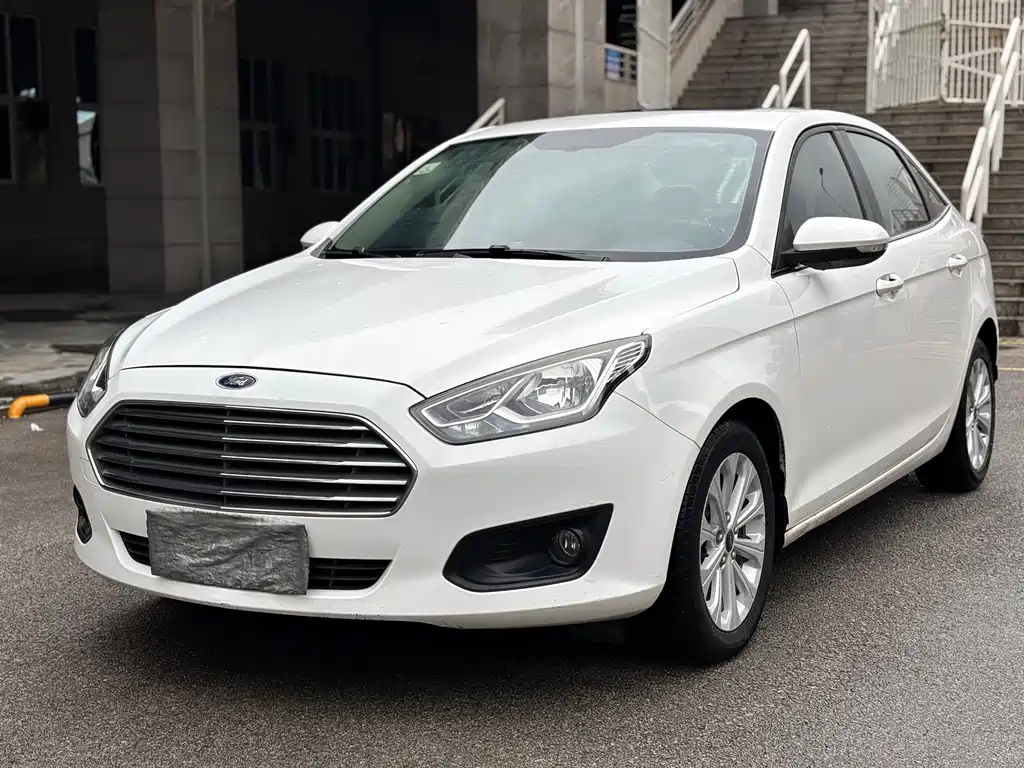 Ford Escort 2018 — фото 1