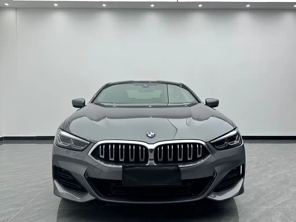 BMW 8 Series 2025