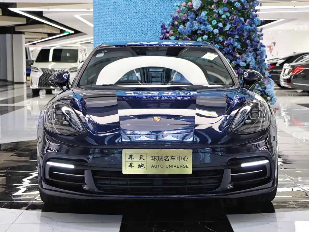 Porsche Panamera 2018 — фото 3