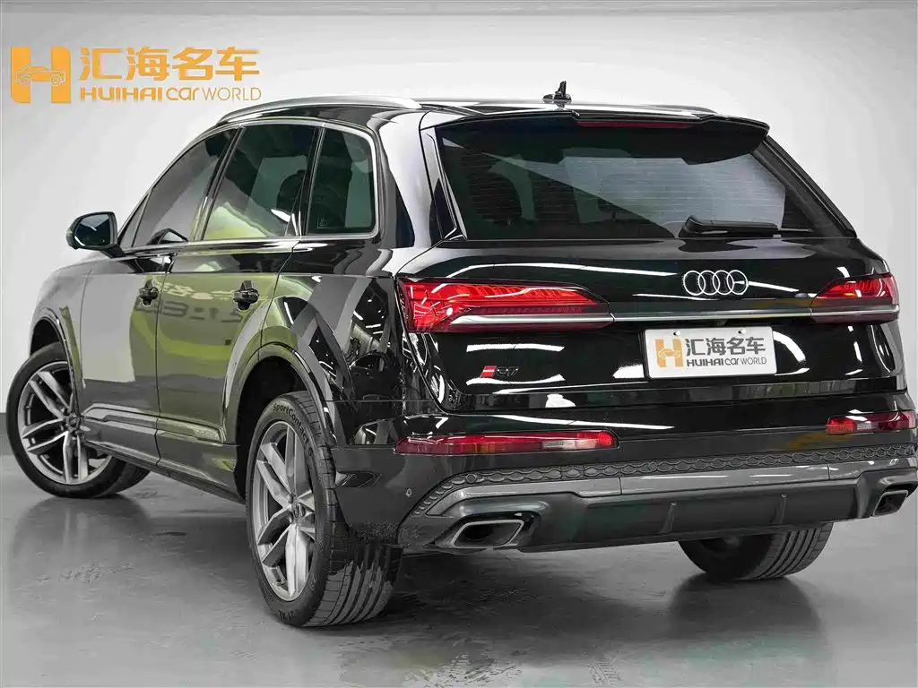 Audi Q7 2025 — фото 4