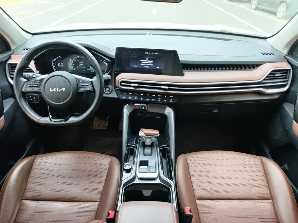 Kia Sportage 2022 — фото 13