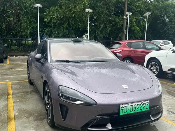 Xiaomi SU7 2025