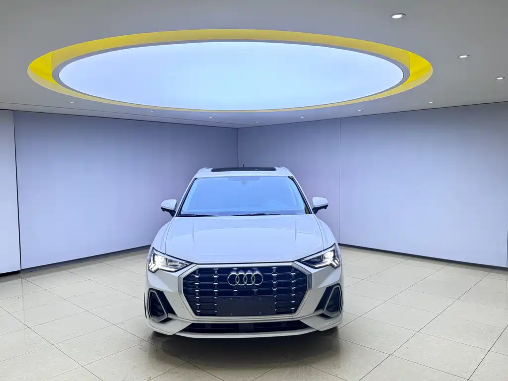 Audi Q3 2023 — фото 2