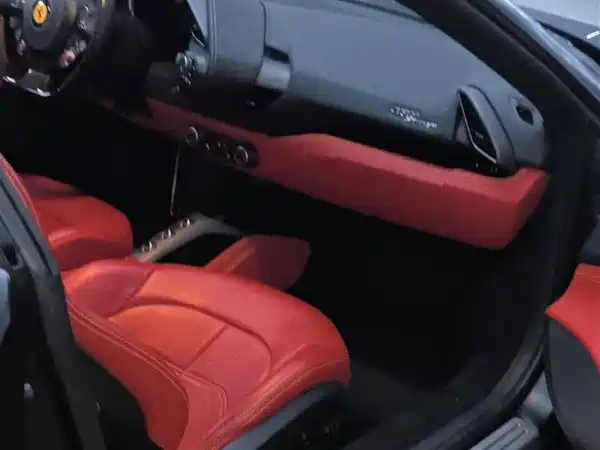 Ferrari 488 2015