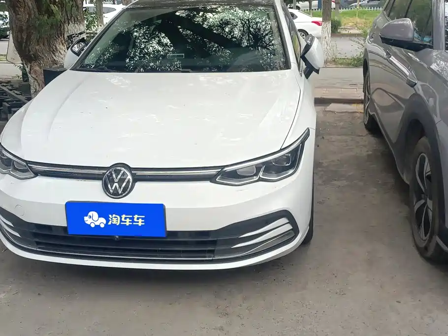 Volkswagen Golf 2024