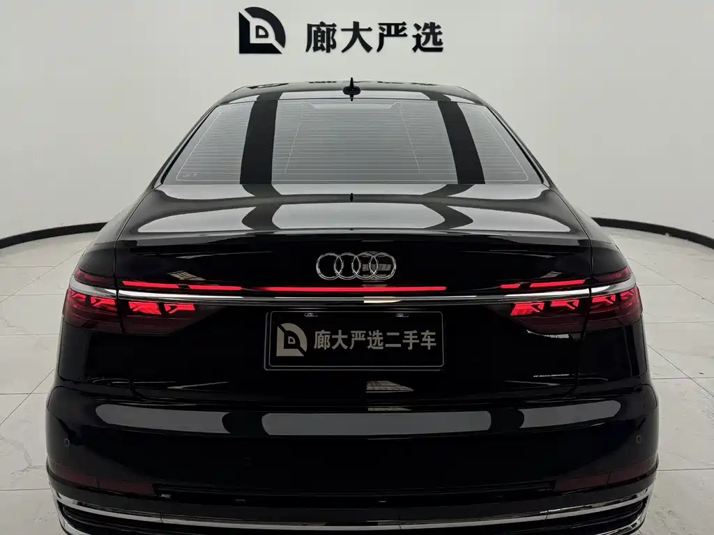 Audi A8 2025 — фото 13
