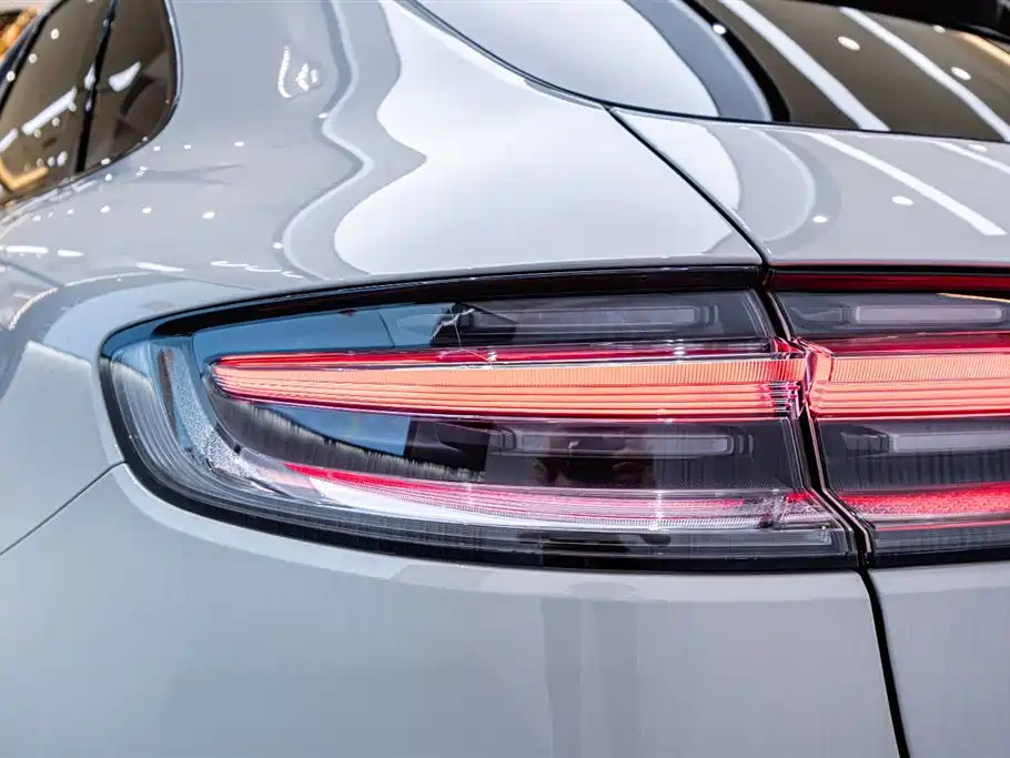 Porsche Macan 2023 — фото 7