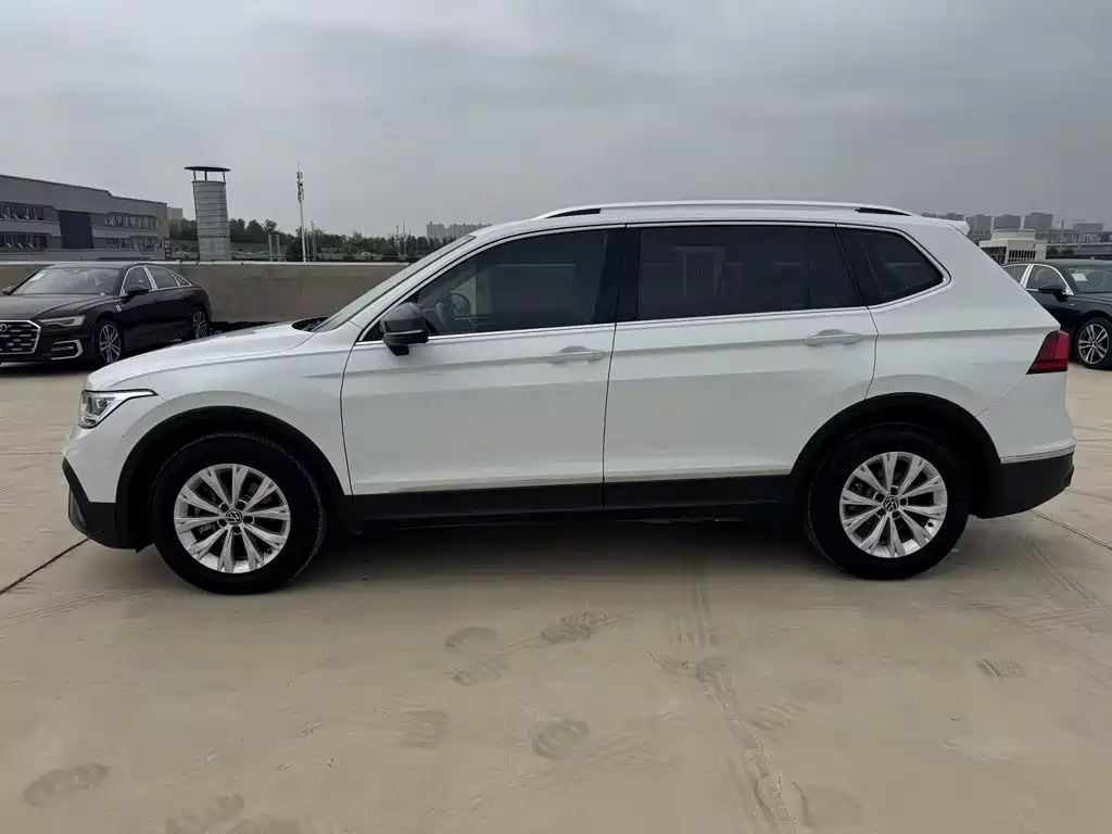 Volkswagen Tiguan L 2024
