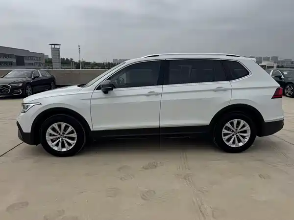 Volkswagen Tiguan L 2024