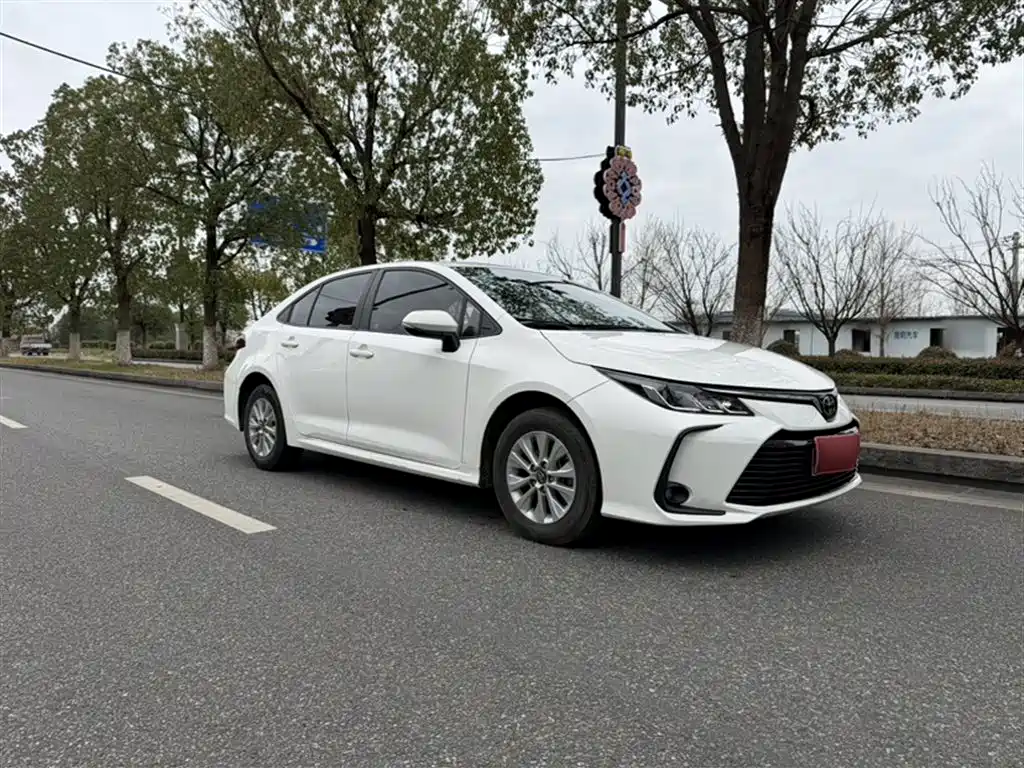 Toyota Corolla 2020 — фото 21