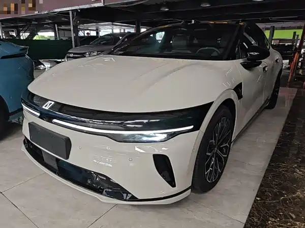 Zeekr 007GT 2025