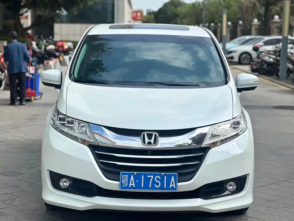 Honda Odyssey 2014 — фото 2