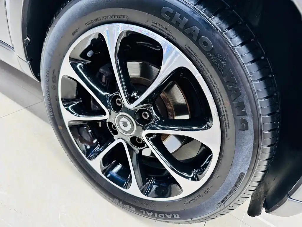 smart Fortwo 2017 — фото 13