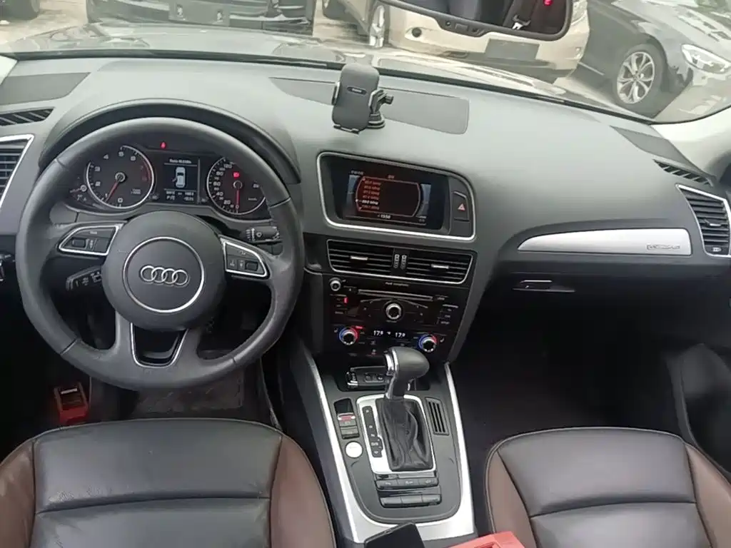 Audi Q5 2018 — фото 10
