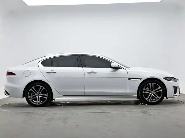 Jaguar XEL 2025