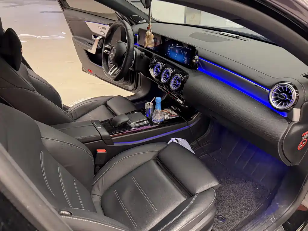 Mercedes-Benz A-Class AMG 2024 — фото 8