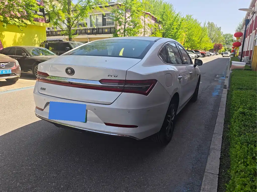 BYD Qin Pro NEV 2018 — фото 9