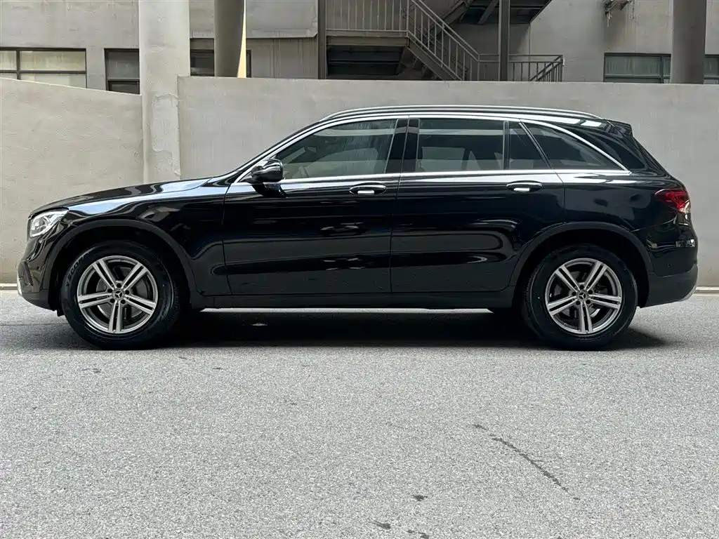 Mercedes-Benz GLC 2021 — фото 3