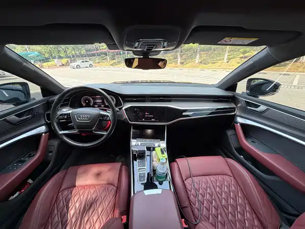 Audi A7L 2023