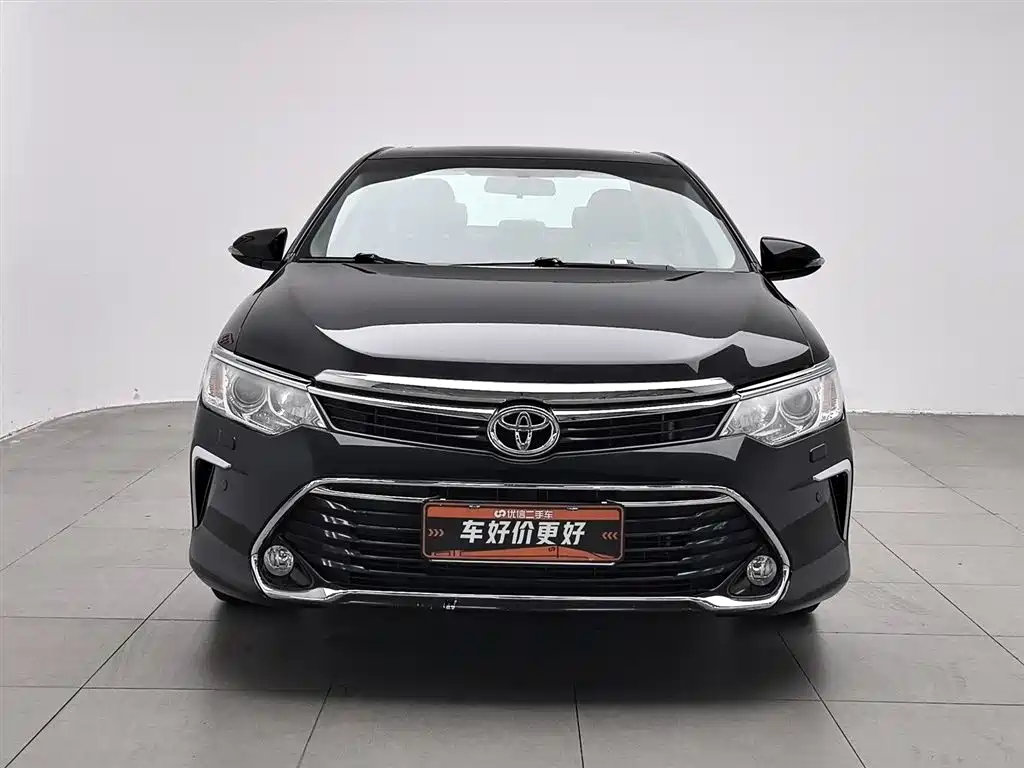 Toyota Camry 2017 — фото 3