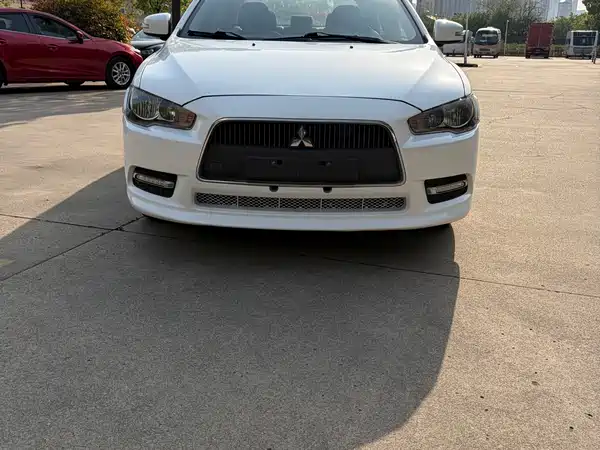 Mitsubishi Lancer EX 2012