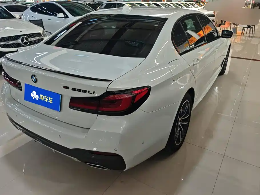 BMW 5 Series 2021