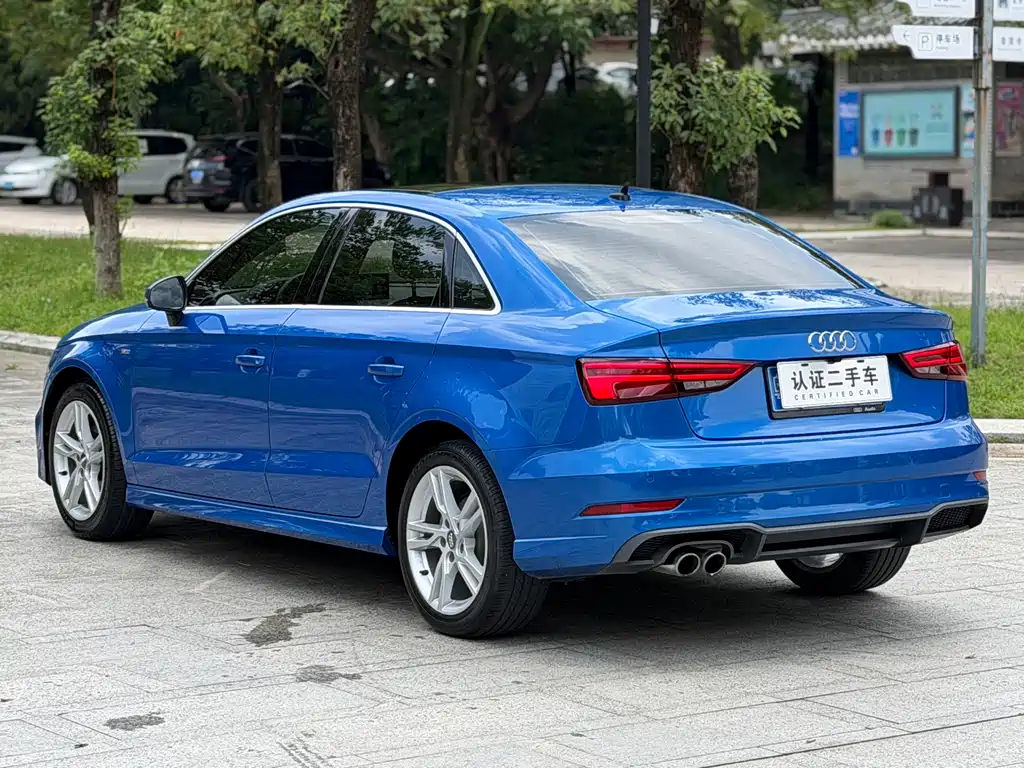 Audi A3 2019 — фото 6
