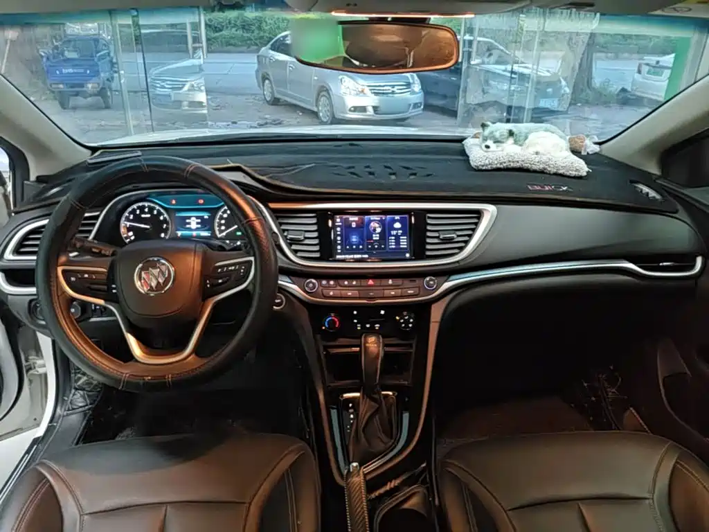 Buick Excelle 2021 — фото 10