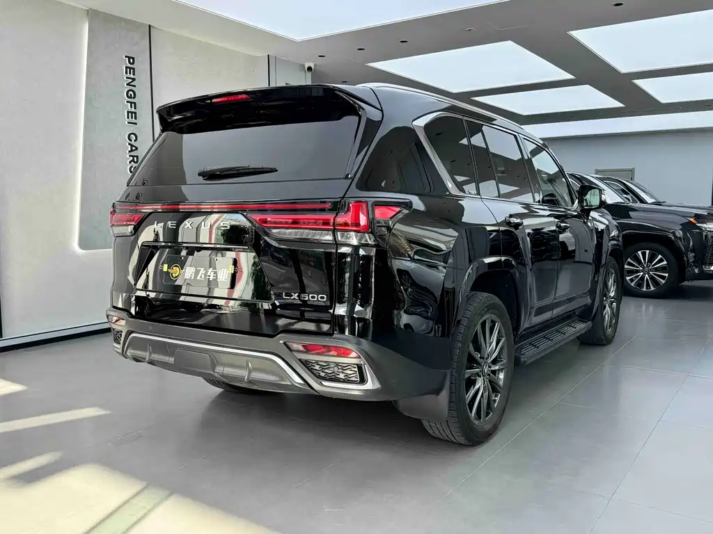 Lexus LX 2022 — фото 16