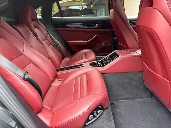 Porsche Panamera 2020