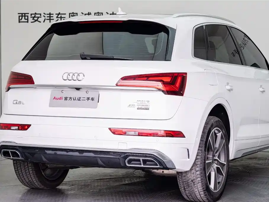 Audi Q5L 2022 — фото 22