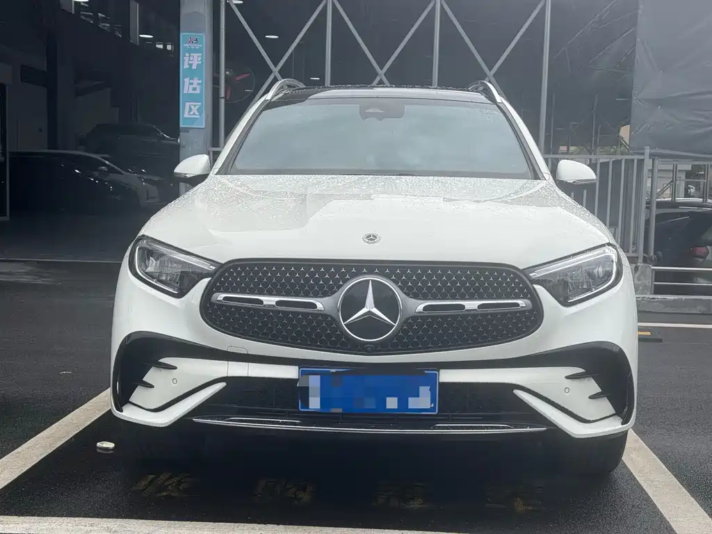 Mercedes-Benz GLC 2025