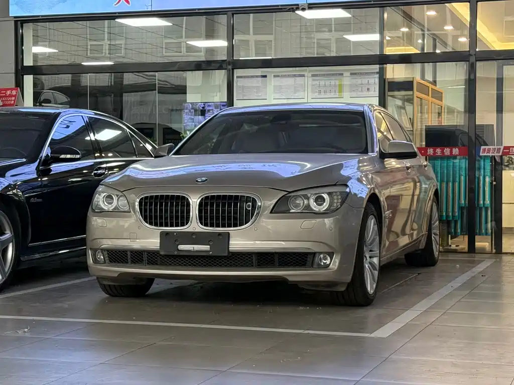 BMW 7 Series 2010