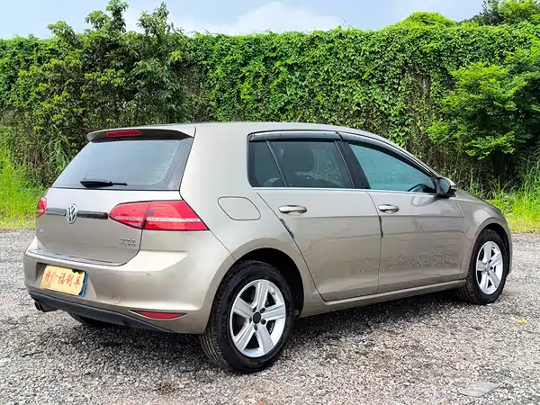 Volkswagen Golf 2016
