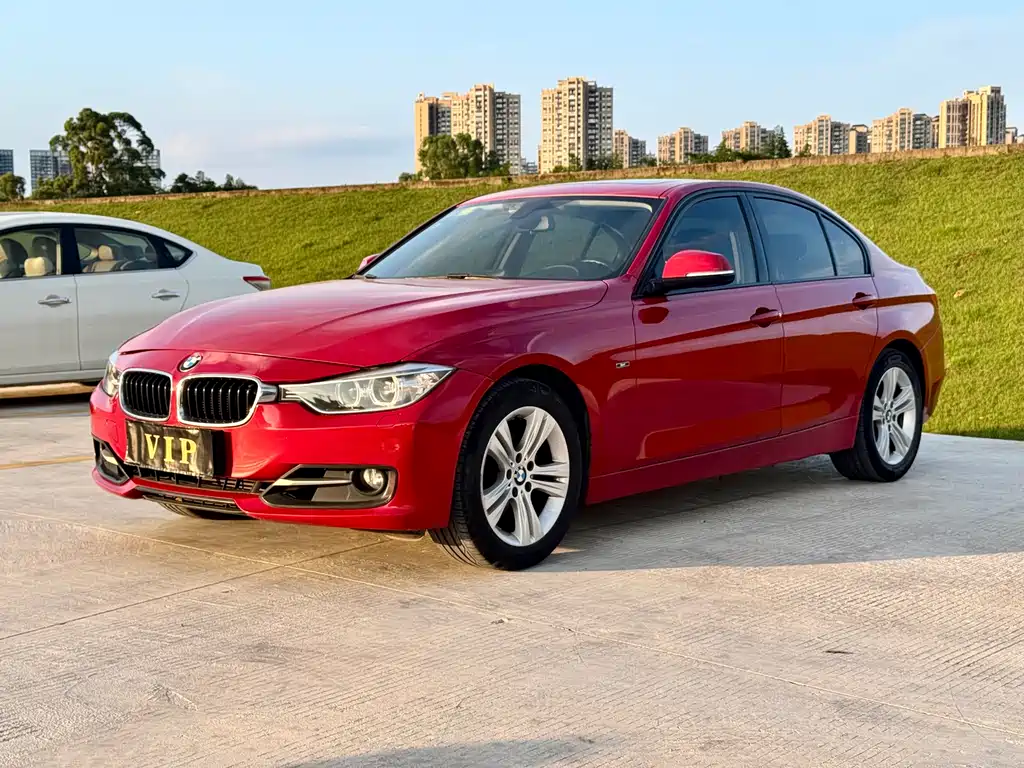 BMW 3 Series 2013 — фото 1