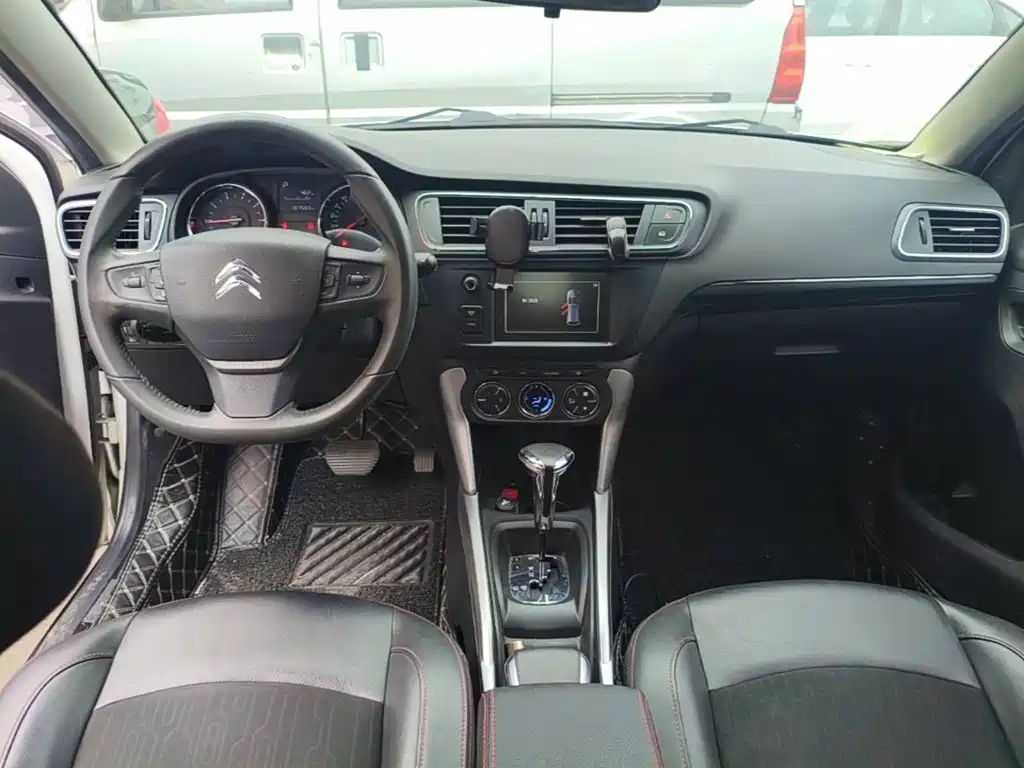 Citroen C3-XR 2015 — фото 10