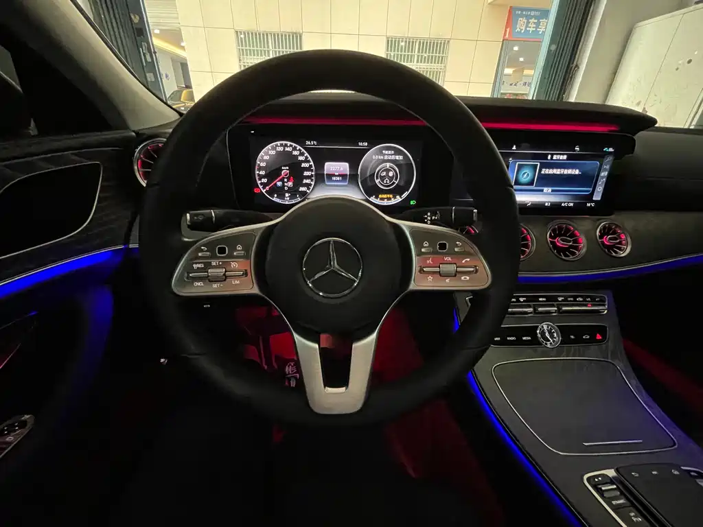 Mercedes-Benz CLS 2020 — фото 35